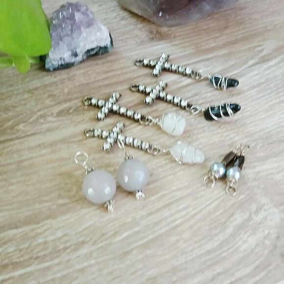 8 Piece Gemstone & Rhinestone Beaded Charm Dangles For Jewelry Making - Picture 2 of 3